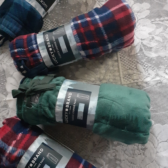 Lucky Brand Fleece Lounge Pants - Picture 5 of 10